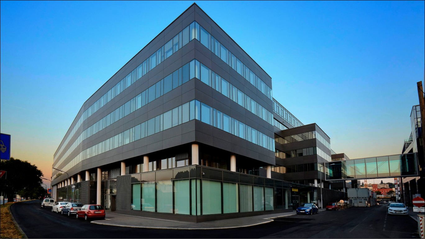 AUSTRIAN RAIFFEISEN BANKING GROUP visual data 8